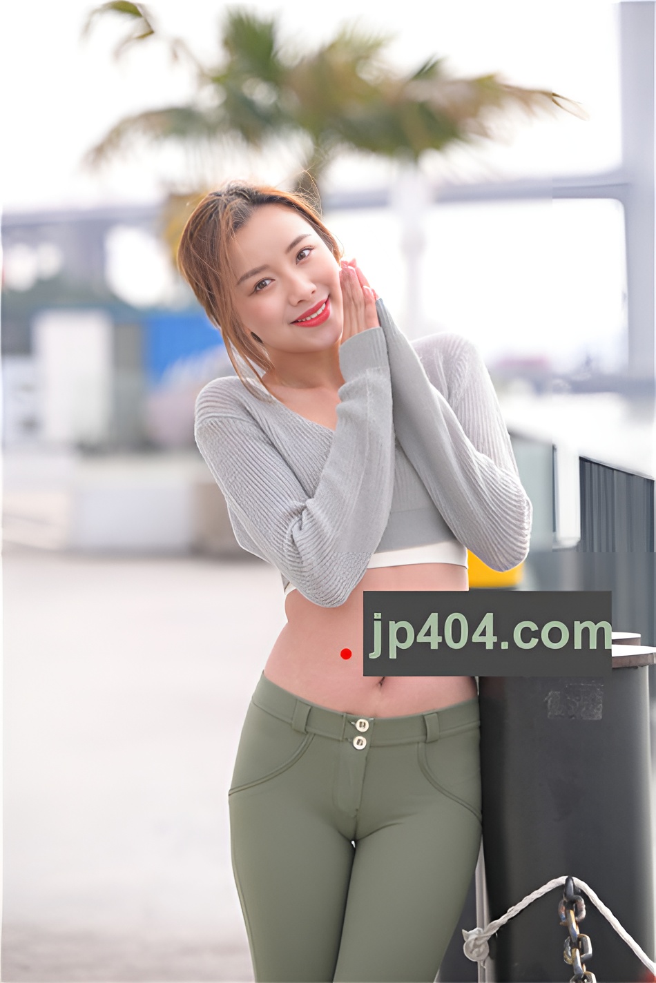 （套图二）绿色紧身蜜桃裤长腿美女(475P)[7.82G/JPG]