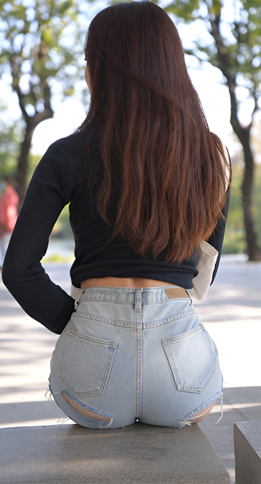 （套图二）热裤女孩(519P)[10.71G/JPG]