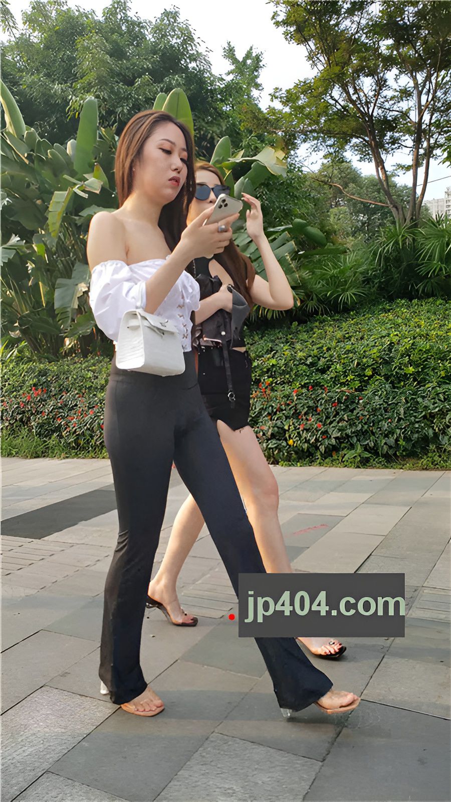 （视频）秋日恋语 [14.37G/MP4]