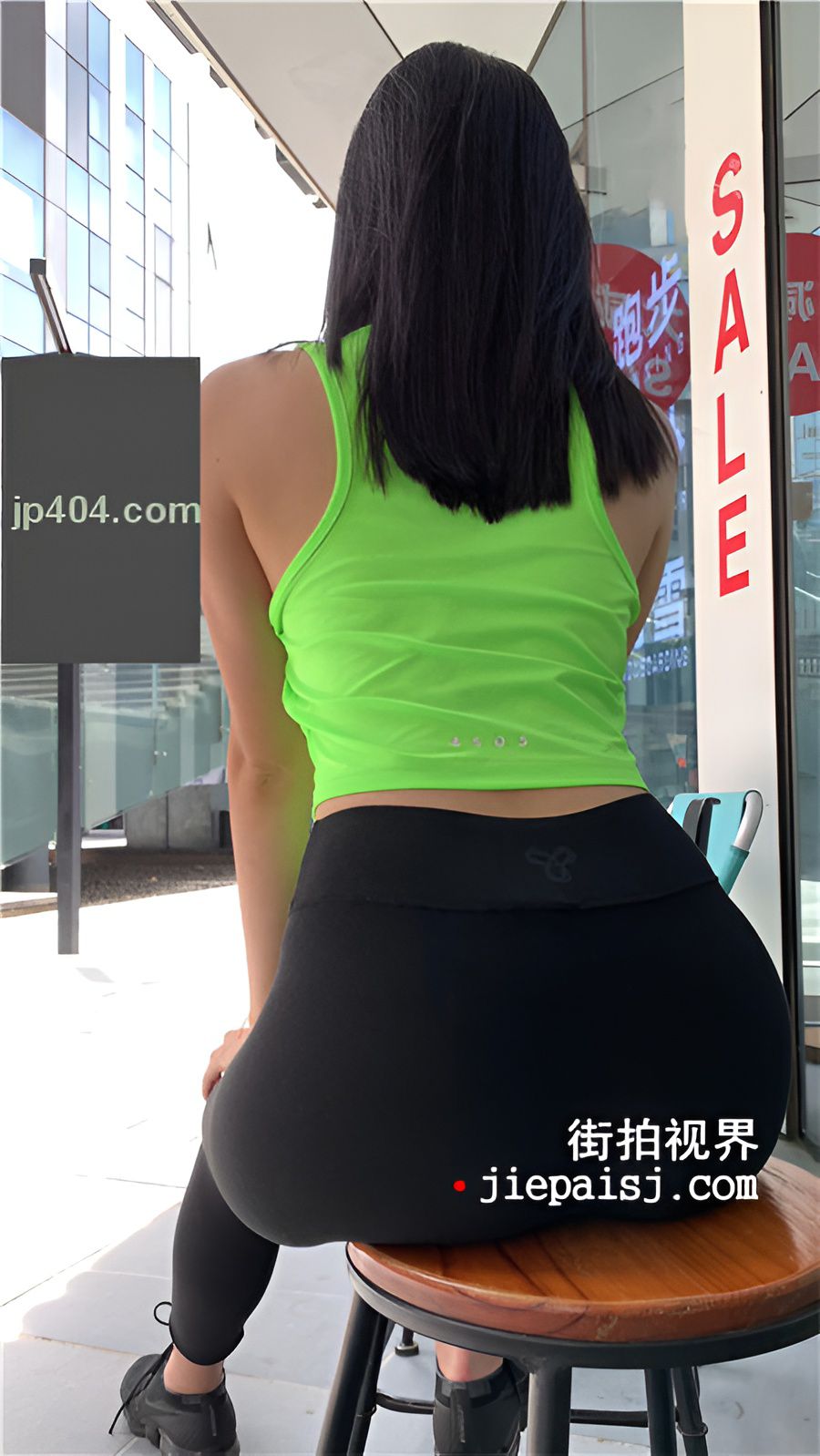 （视频）黑色紧身裤美女[4.38G/MP4]