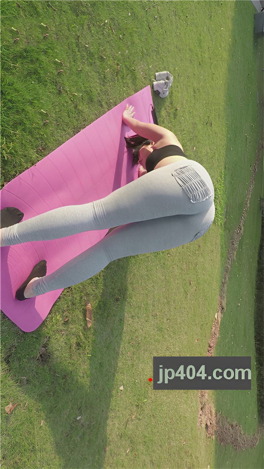 （视频二）丰腴黑色紧身裤小姐姐[5.96G/MP4]