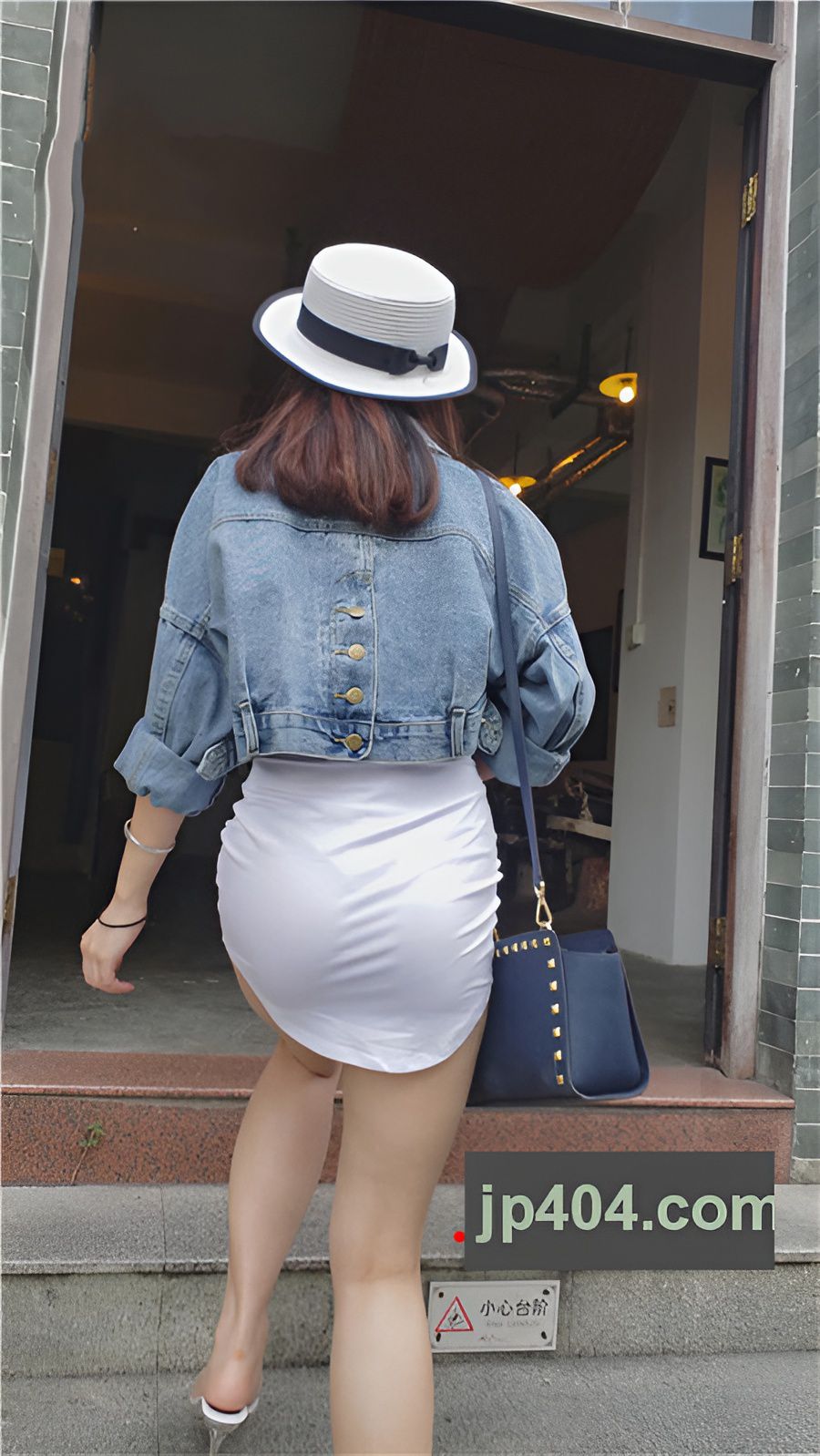 江南小镇-白裙美女【视频】