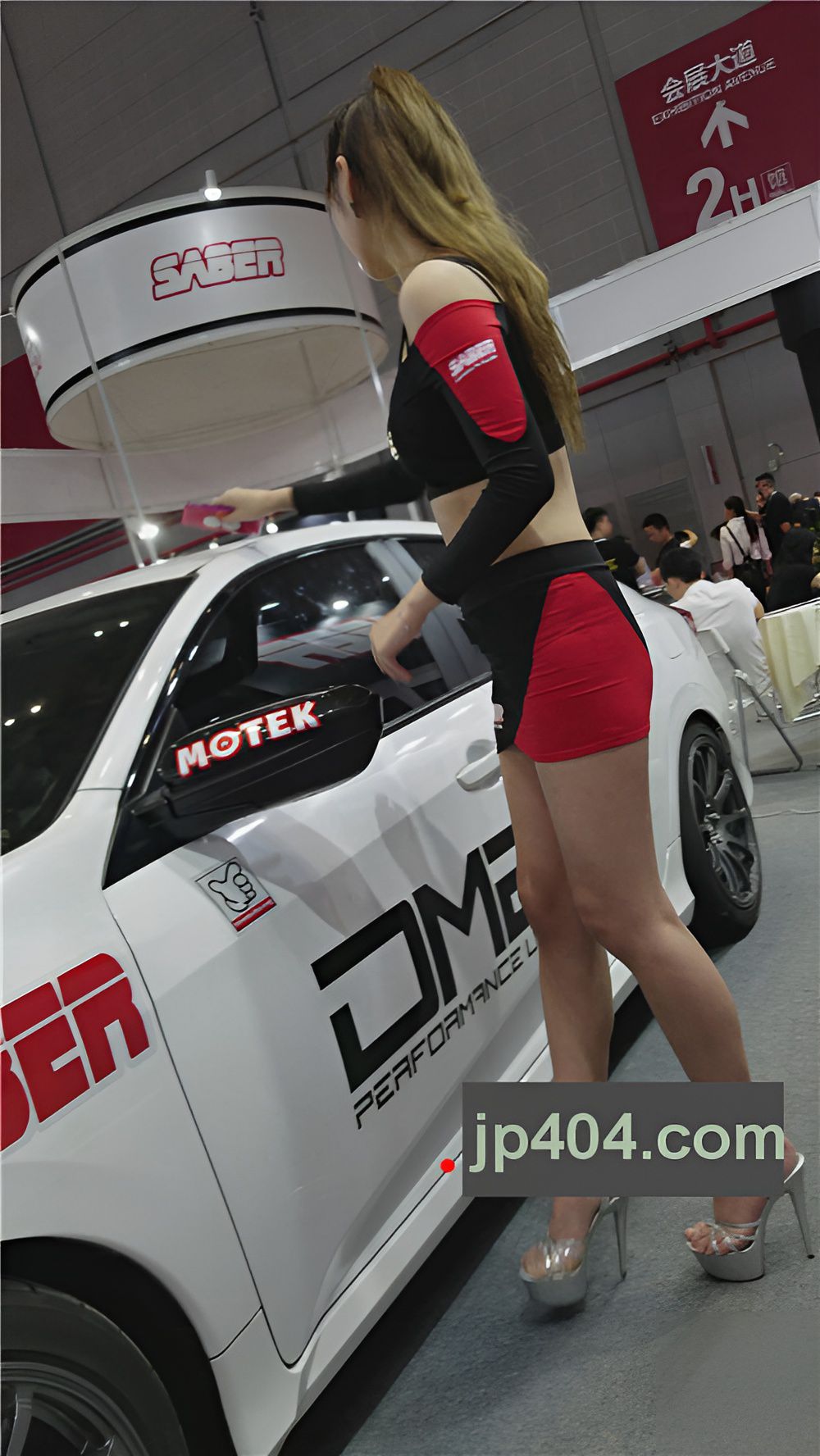 青涩的包臀裙车模美女[515M/MP4]