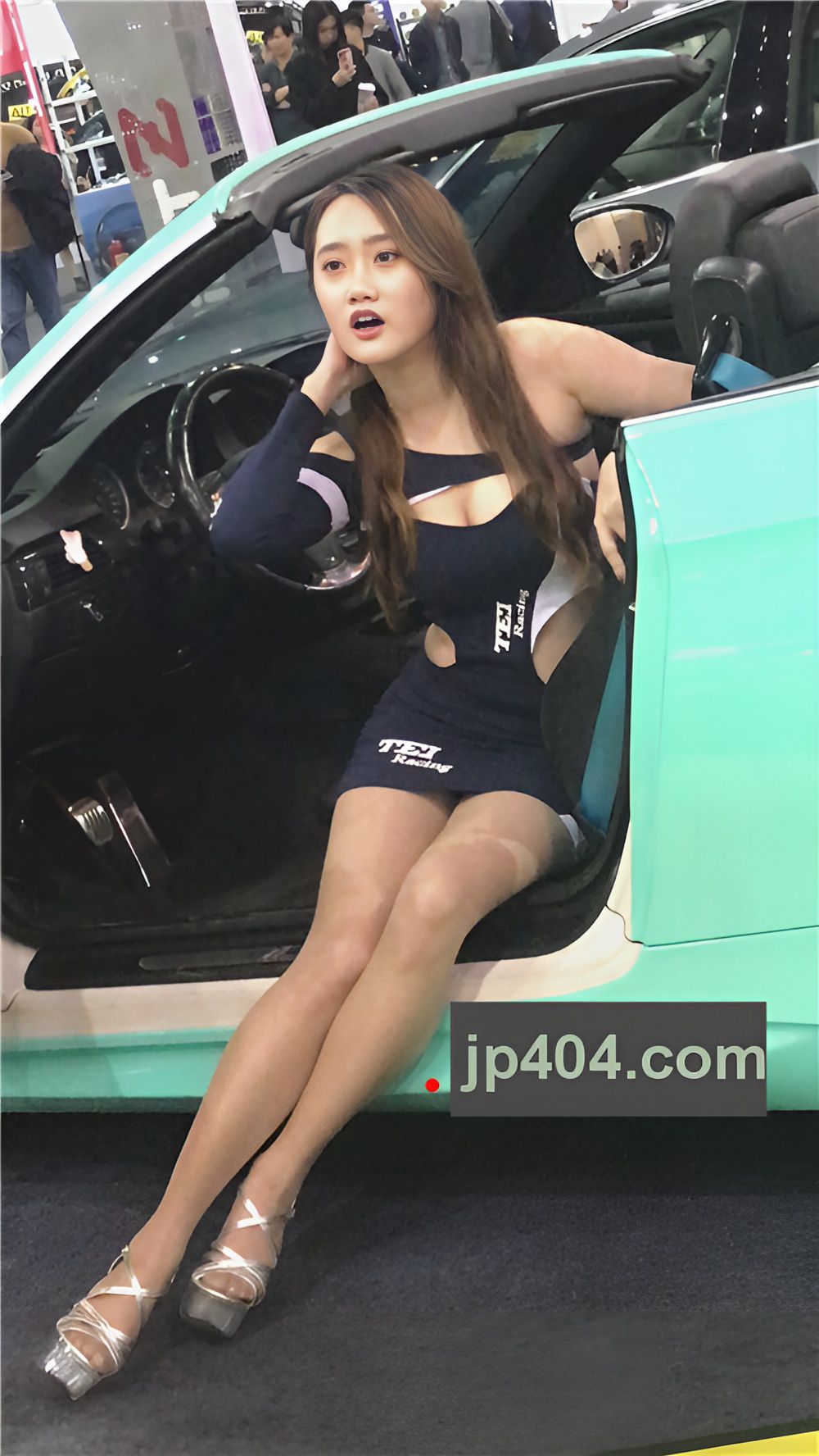 长腿车模小姐姐[2.8G/MP4]