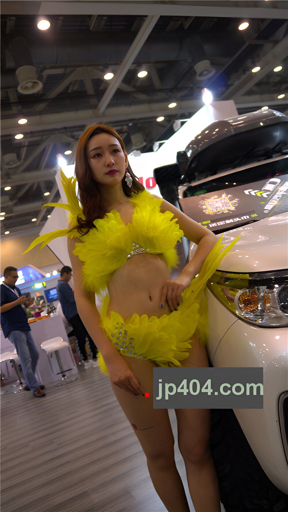 长腿车模小姐姐[1.6G/MP4]