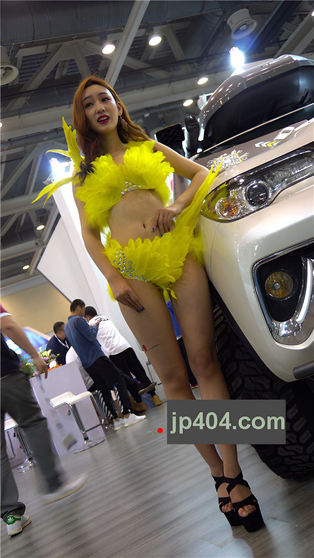 长腿车模小姐姐[1.6G/MP4]