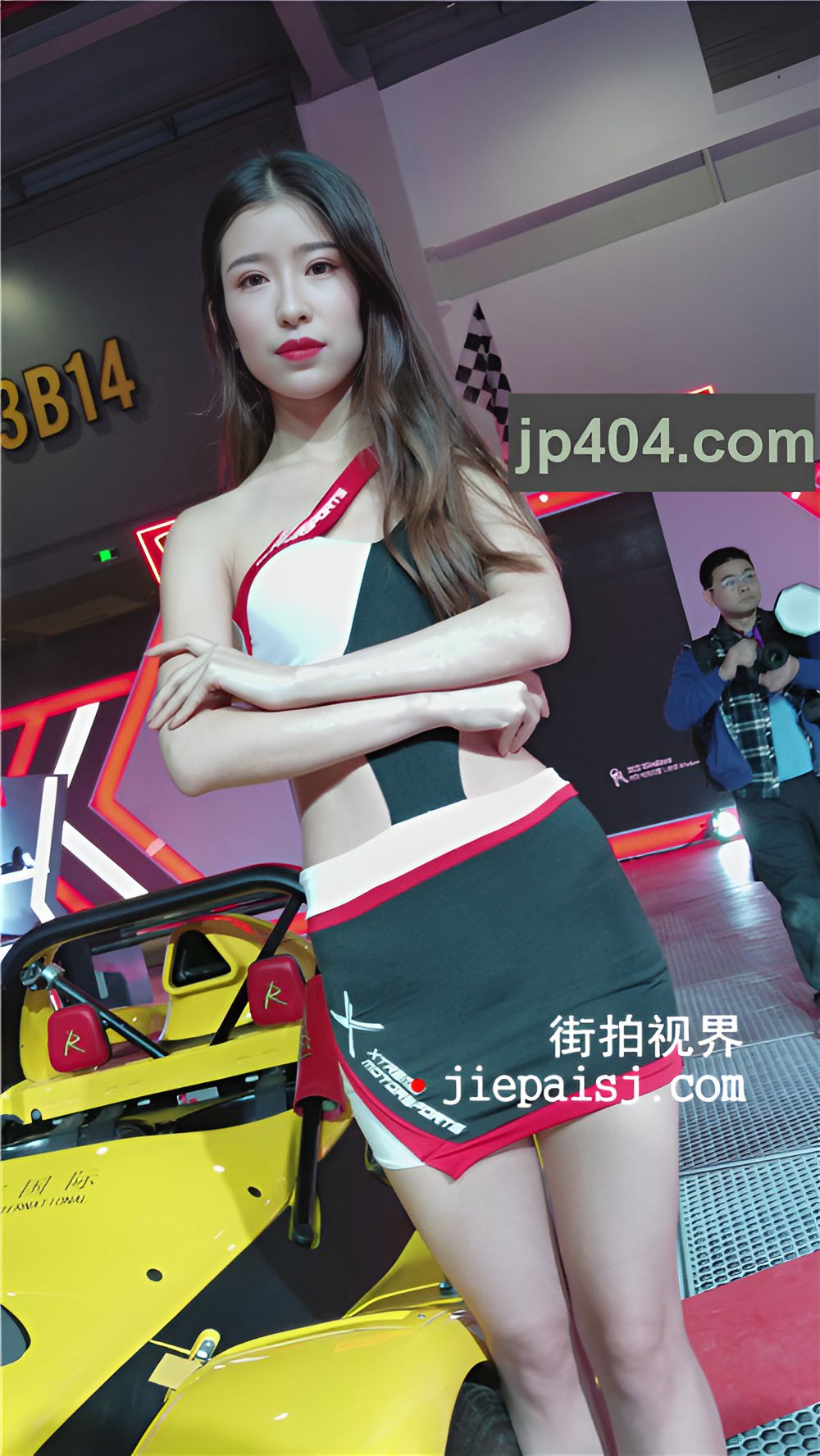 漂亮的包臀长腿美模[400M/MP4]