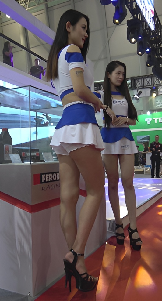 长腿美模[1020M/MP4]