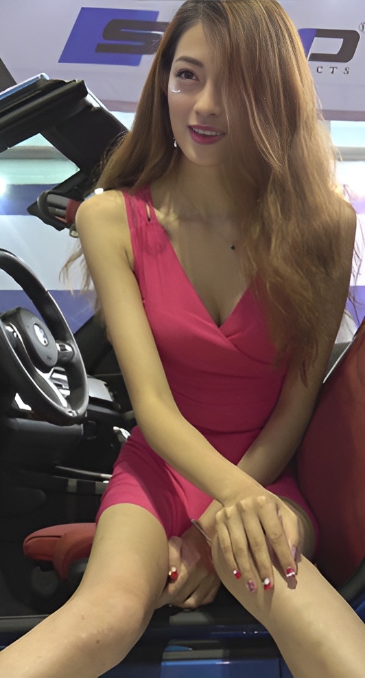 长腿长裙车模美女[697M/MP4]