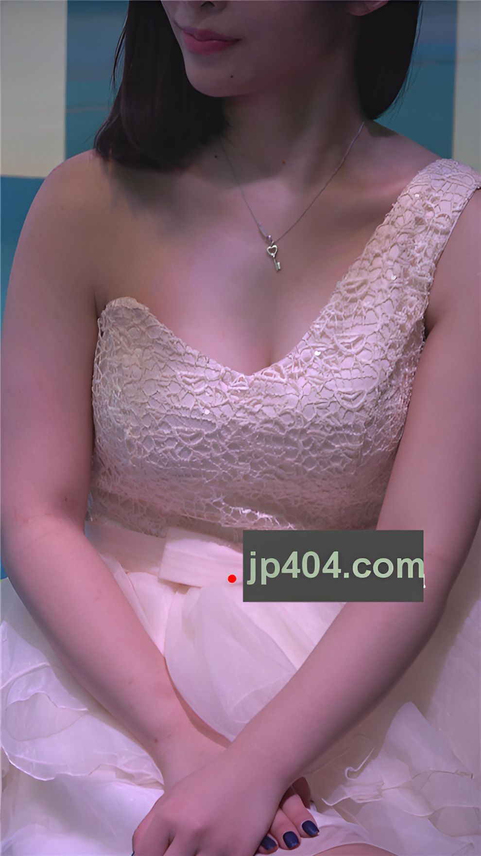 白嫩长腿美女[366M/MP4]