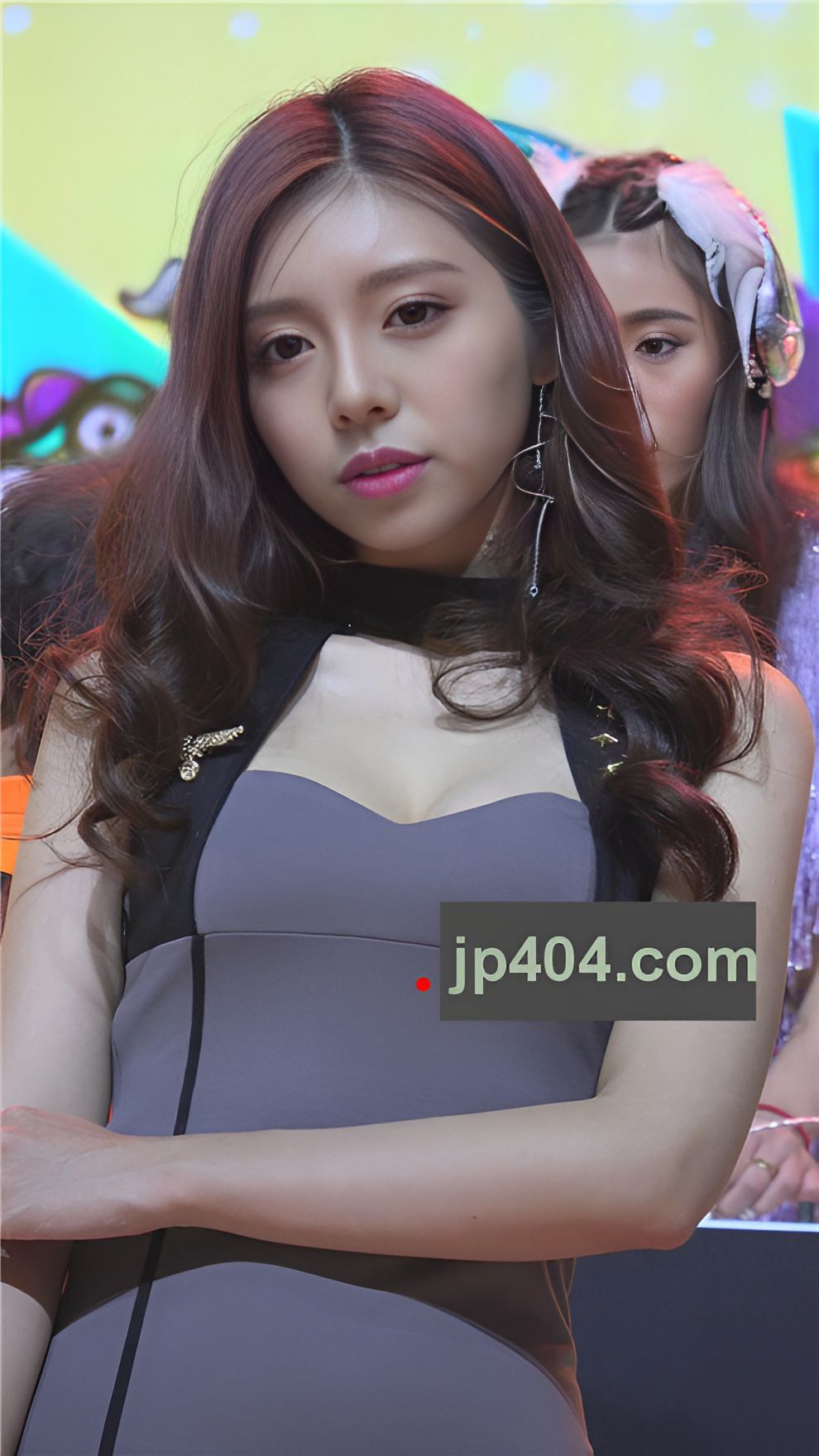 连体裙美女[352M/MP4]