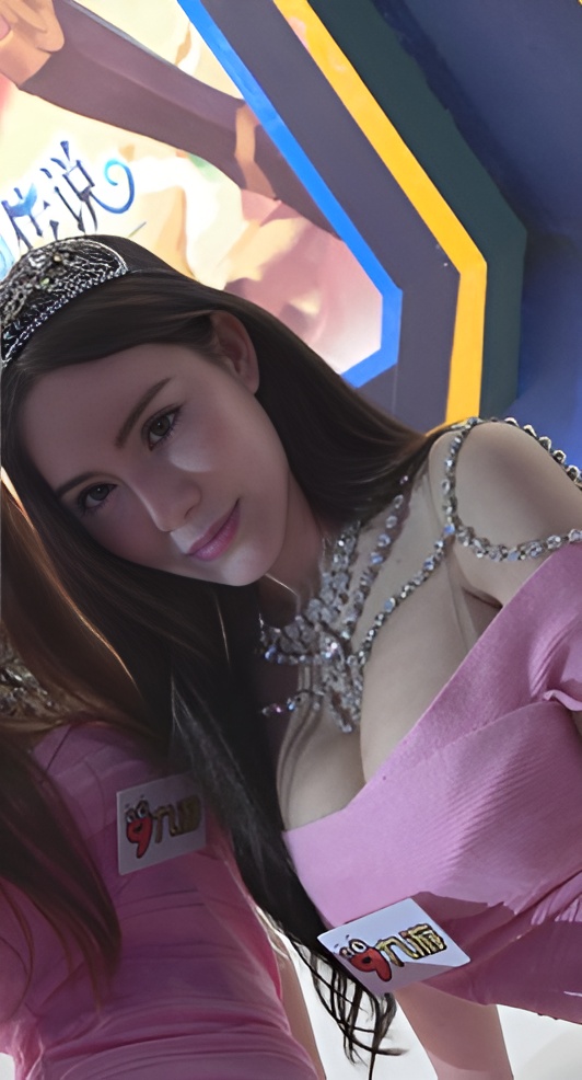 漂亮的模特美女[429M/MP4]