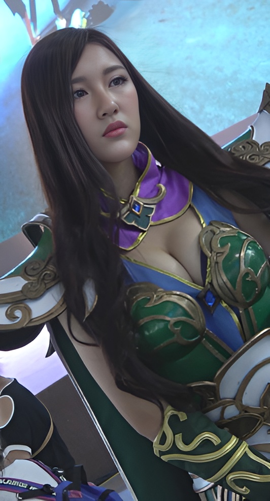 漂亮的长发女孩[606M/MP4]