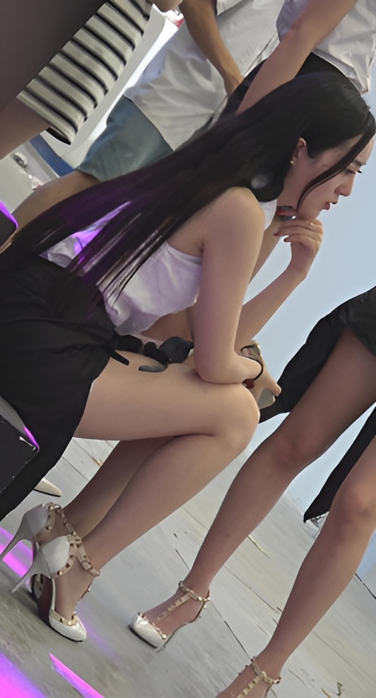 长发小姐姐[682M/MP4]