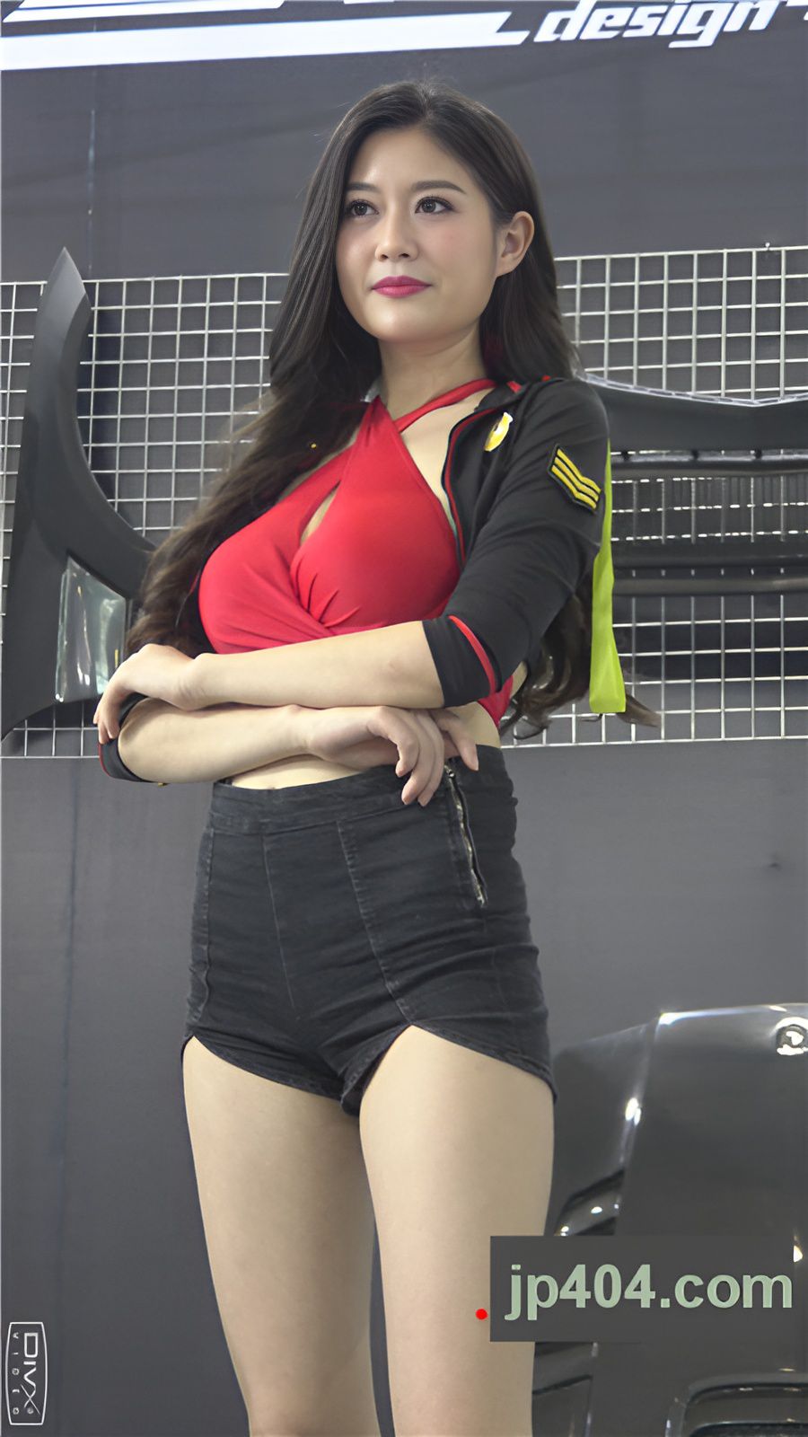 黑色热裤美女模特[3.78G/MP4]