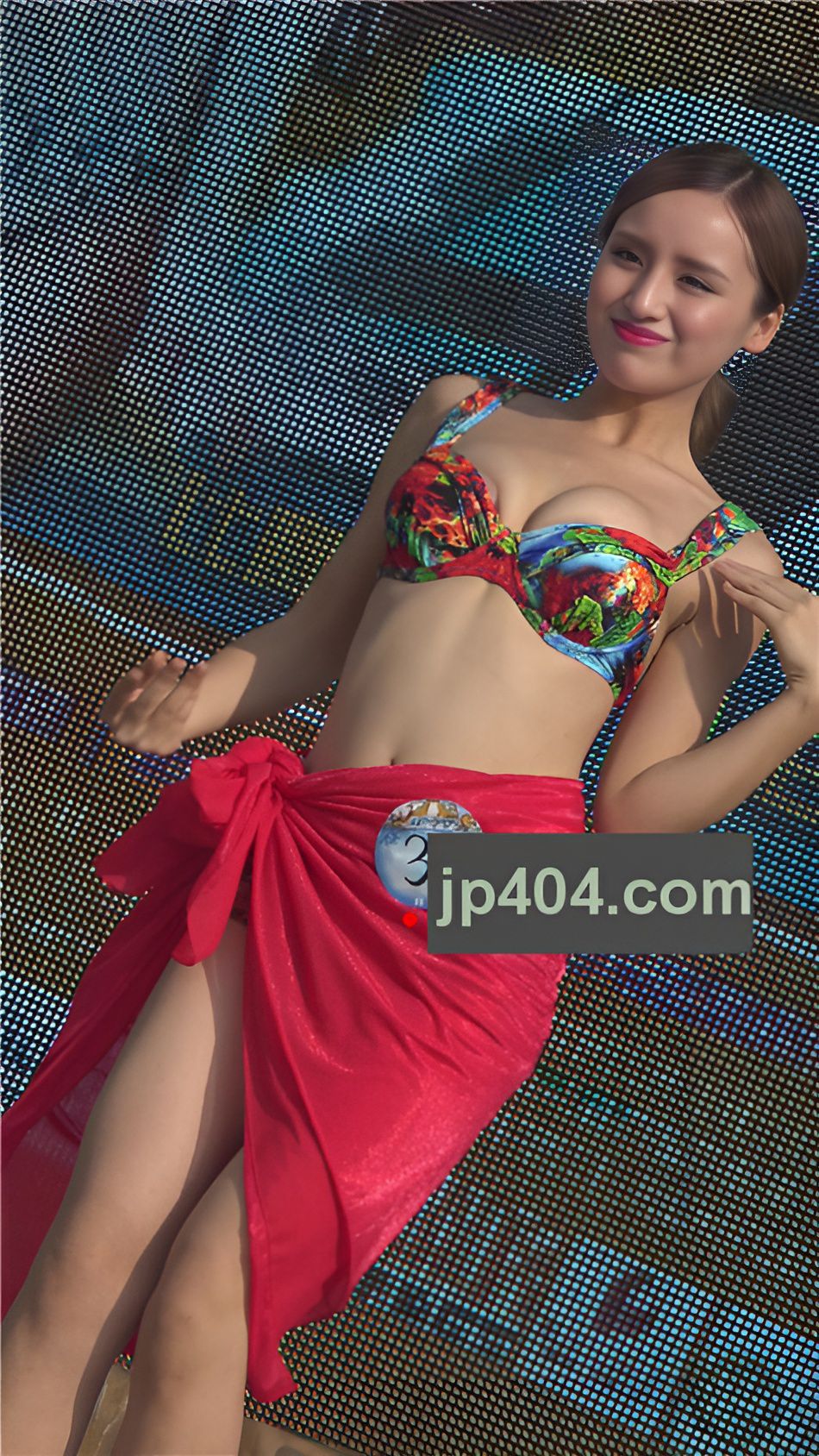 两个漂亮的泳装美女[1.93G/MP4]