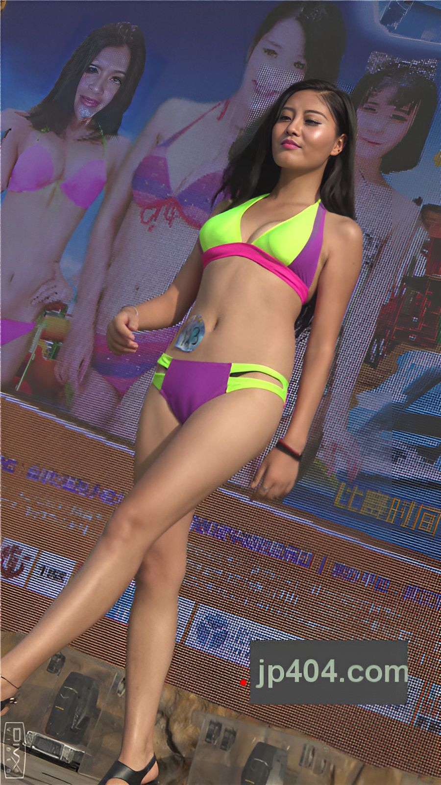 比基尼骆驼趾美女小姐姐[608M/MP4]