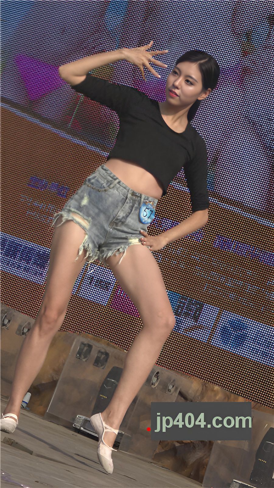 高校泳装秀赛前才艺表演[1.15G/MP4]