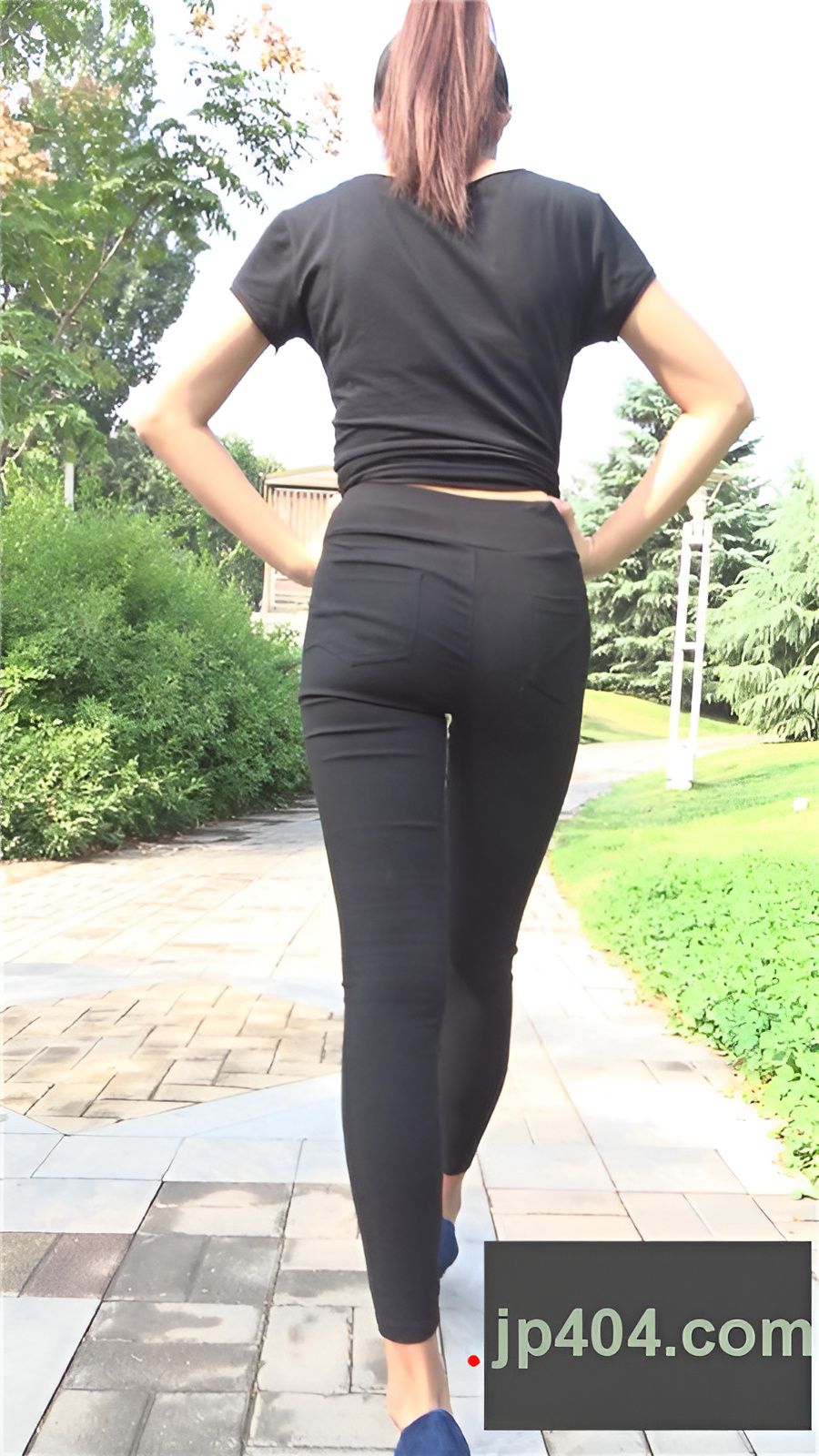 模拍紧身黑裤美女（一）[1.71G/MP4]