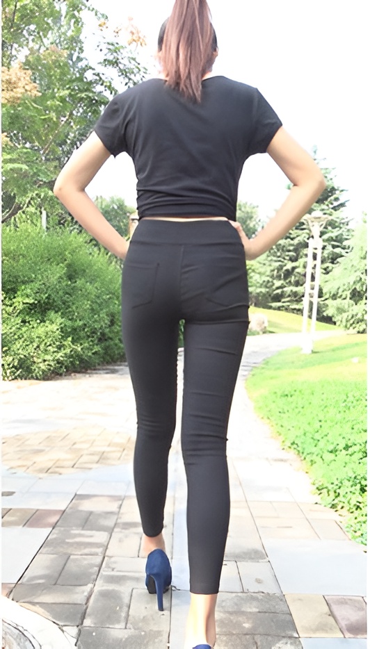 模拍紧身黑裤美女（一）[1.71G/MP4]