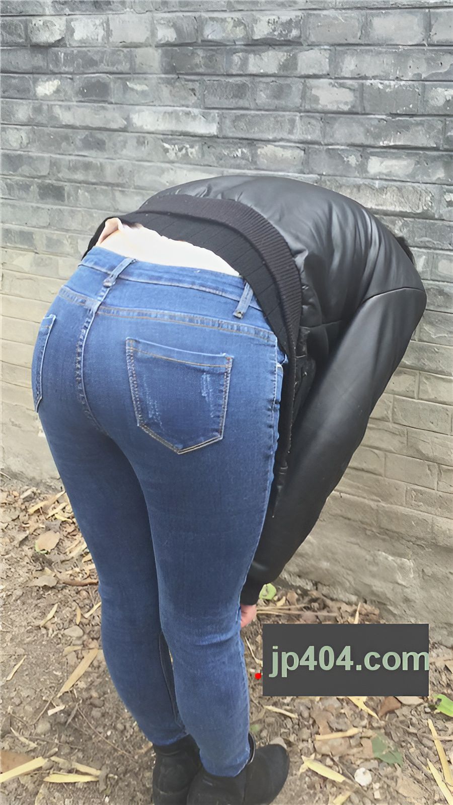 紧身牛仔裤[630M/MP4]