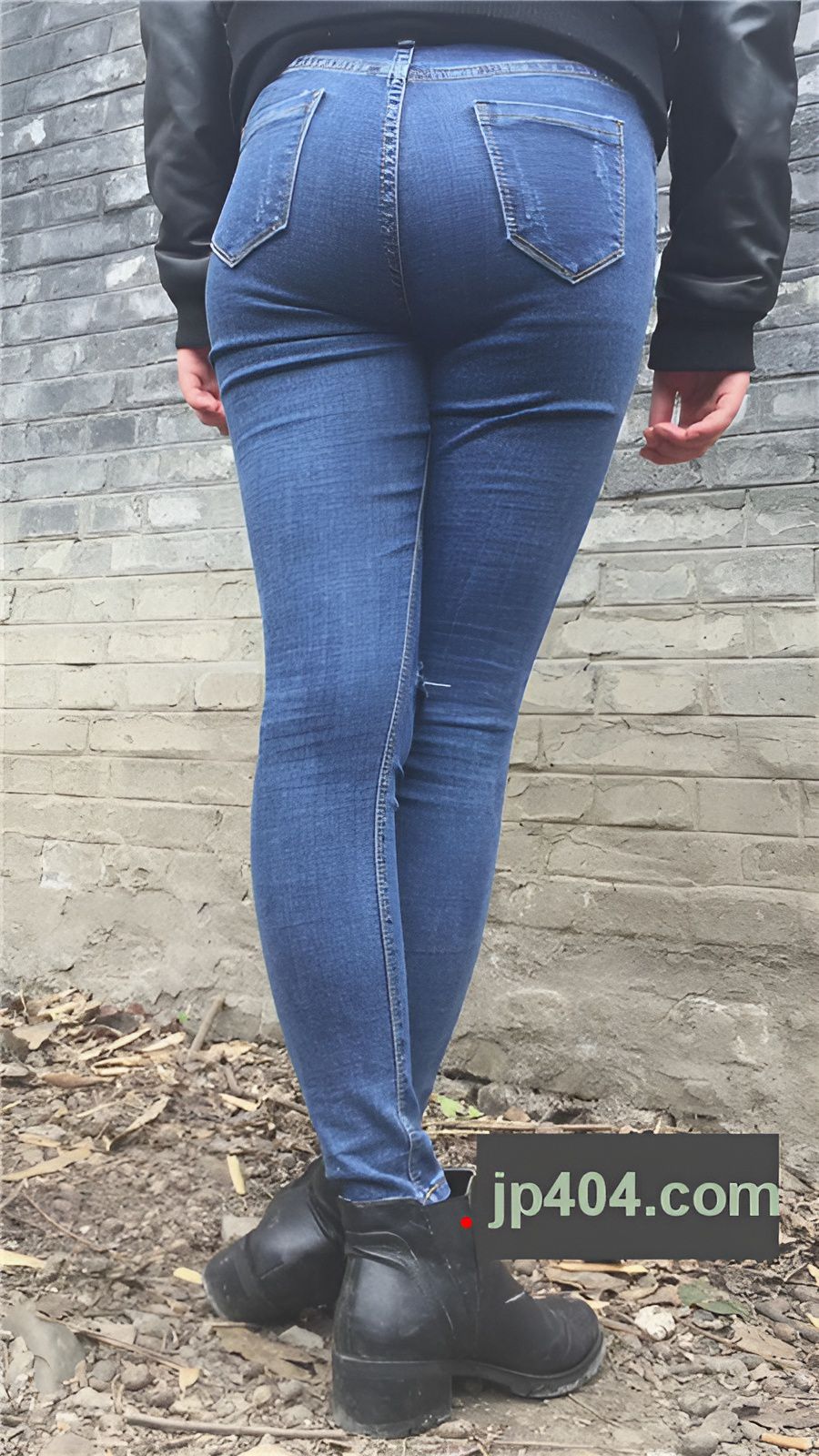 紧身牛仔裤[630M/MP4]