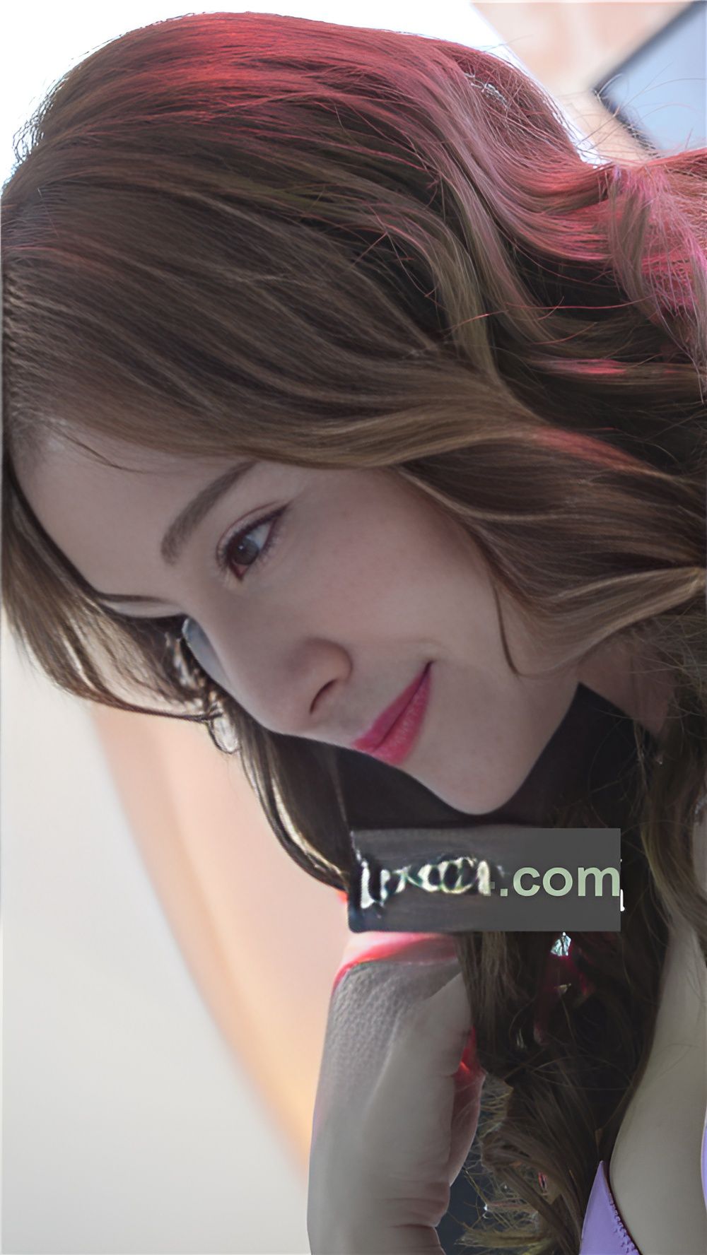 紫色内衣模特小姐姐[1.03G/MP4]