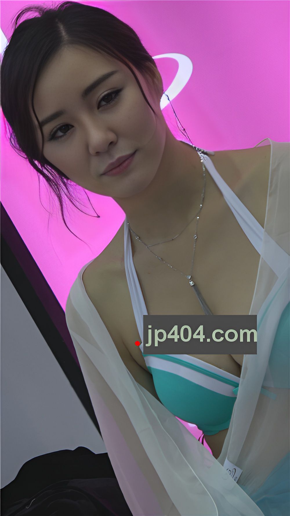 非常漂亮的模特美女[975M/MP4]