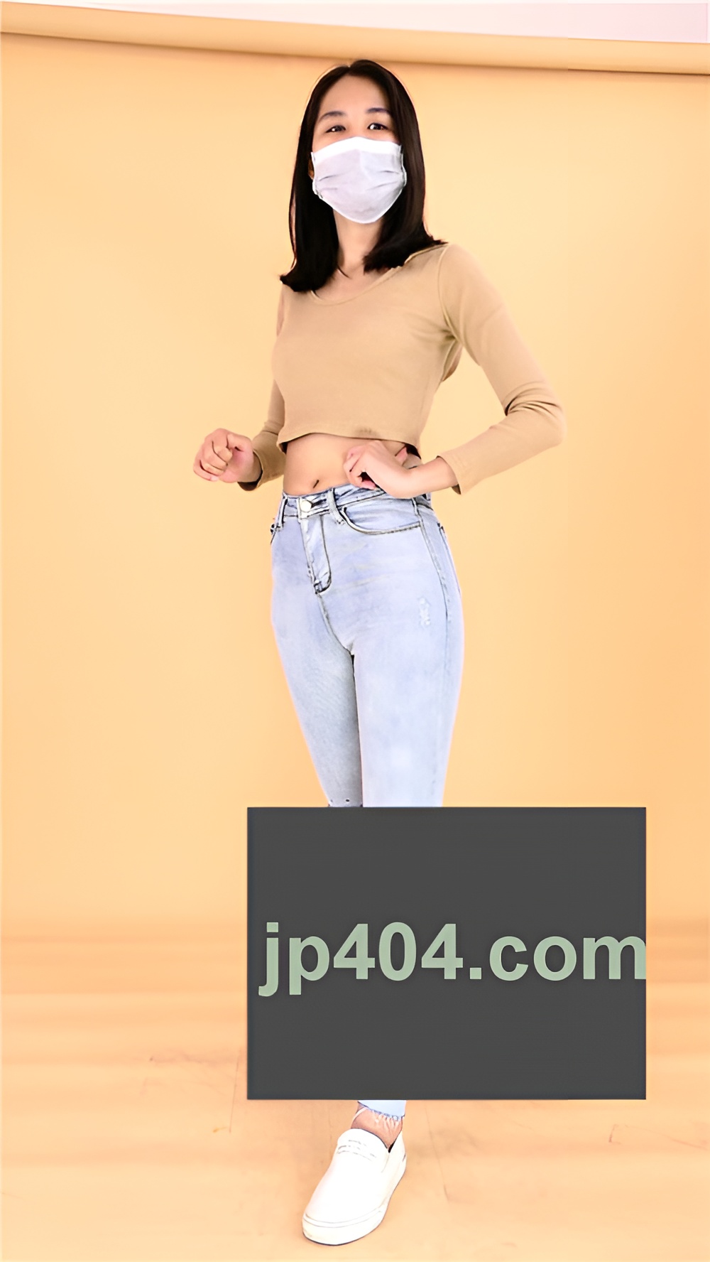 小鱼的灰色牛仔紧身长裤[377M/MP4]