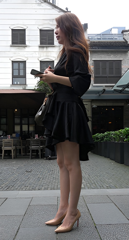 黑裙美妇[1.71G/MP4]