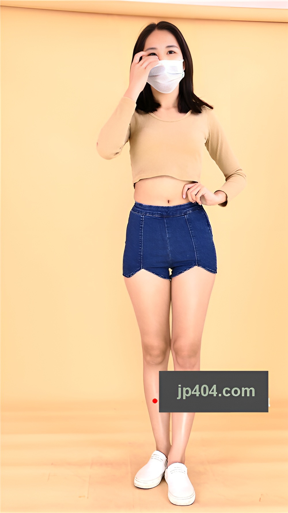 小鱼的蓝色牛仔热裤[358M/MP4]