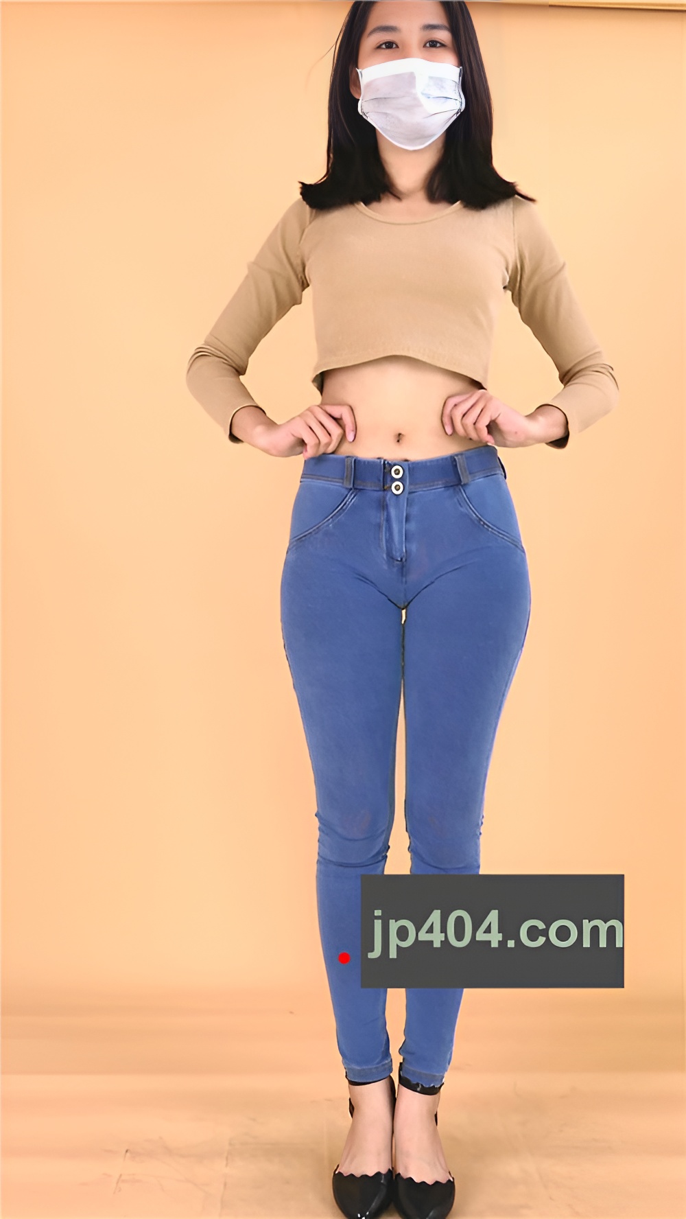 小鱼的蓝色牛仔紧身裤[261M/MP4]