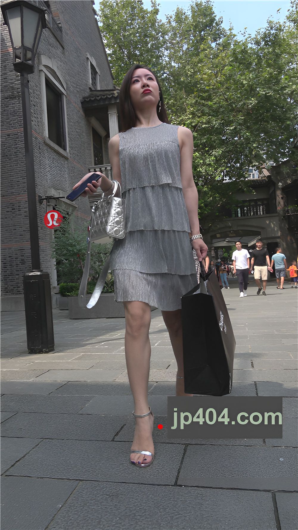 漂亮的气质美女小姐姐[2.84G/MP4]