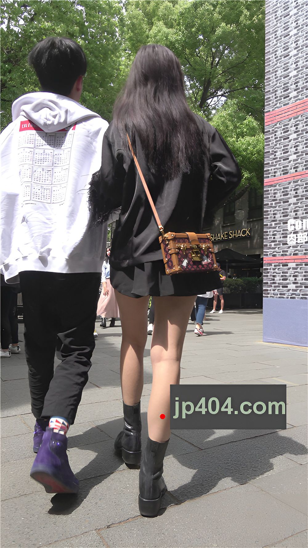 黑色短裙小妹[1.25G/MP4]