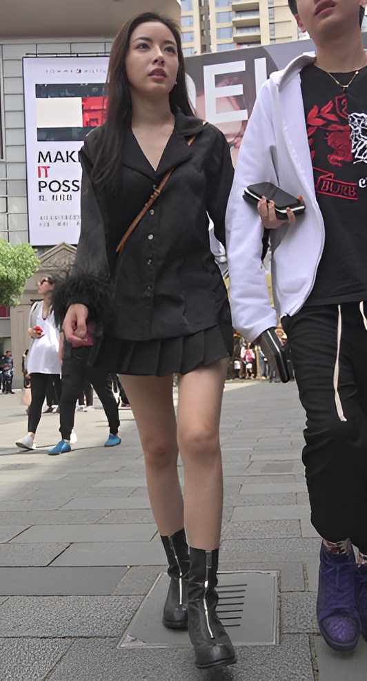 黑色短裙小妹[1.25G/MP4]