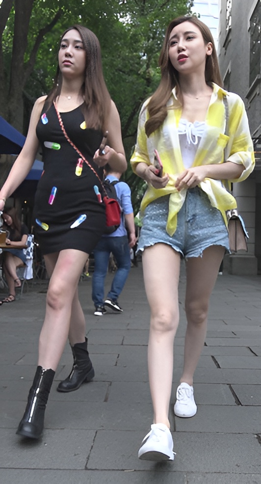 两个漂亮气质美女[1.36G/MP4]