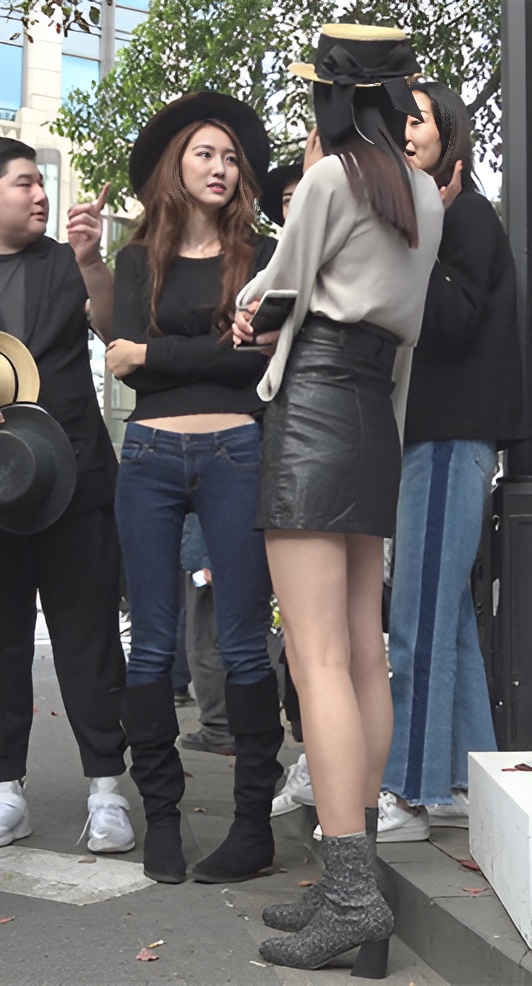 两个漂亮的美女[1.1G/MP4]