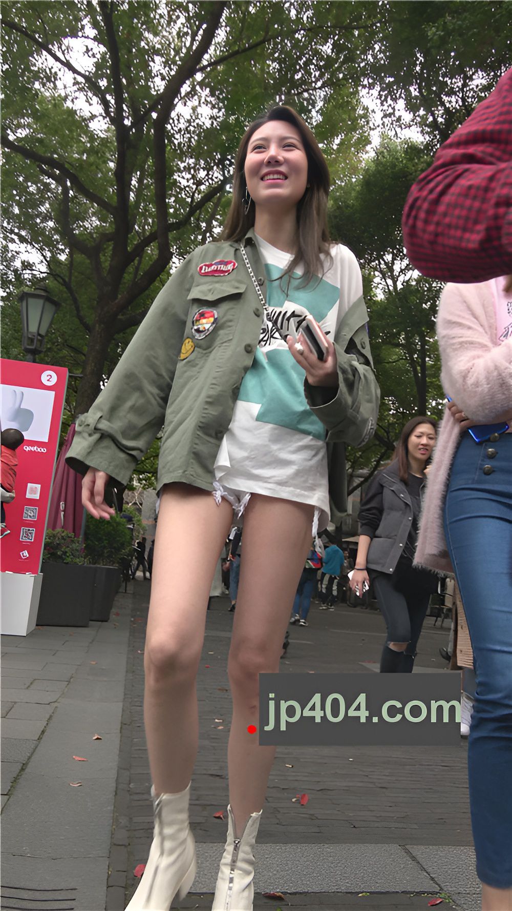 漂亮的两个气质小姐姐[1.51G/MP4]