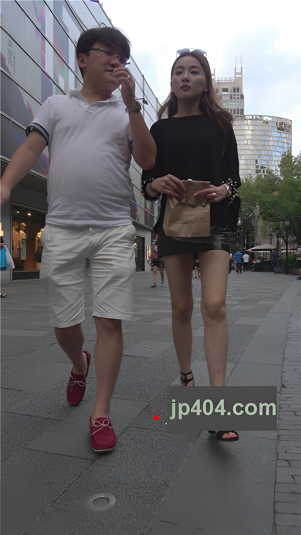 小皮裙瘦瘦的妹子[1.47G/MP4]