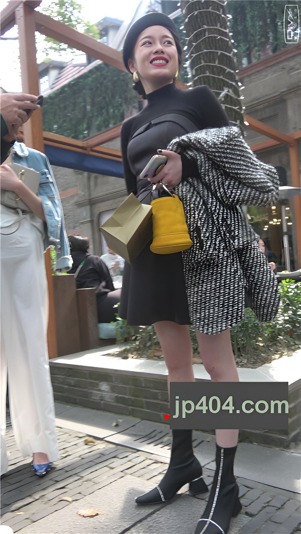 红唇妹子[1.75G/MP4]