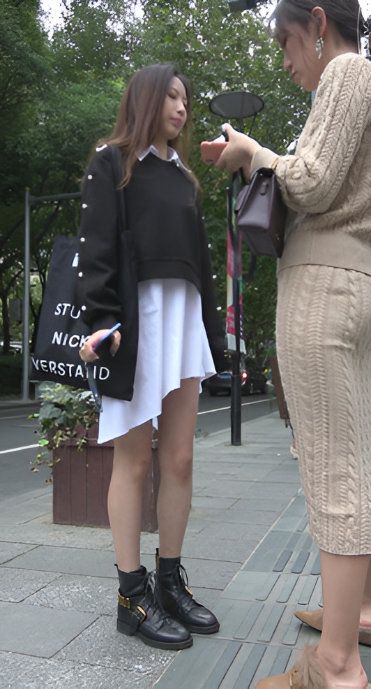街拍漂亮的白裙美女[1.52G/MP4]