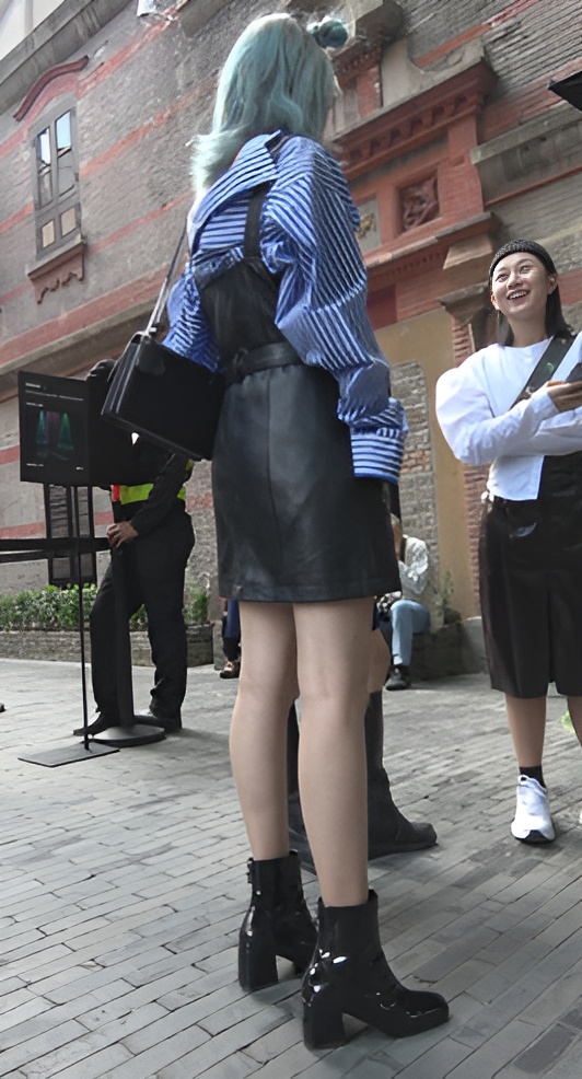 皮裙皮靴MM[931M/MP4]