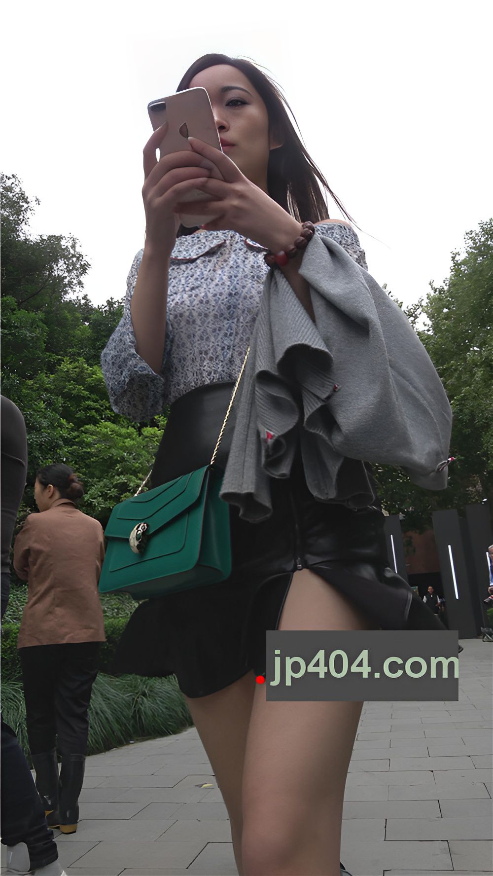 黑色高腰皮裙MM[499M/MP4]