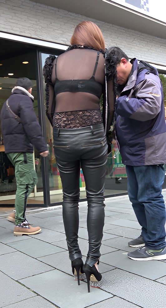 皮裤妹子[1.01G/MP4]