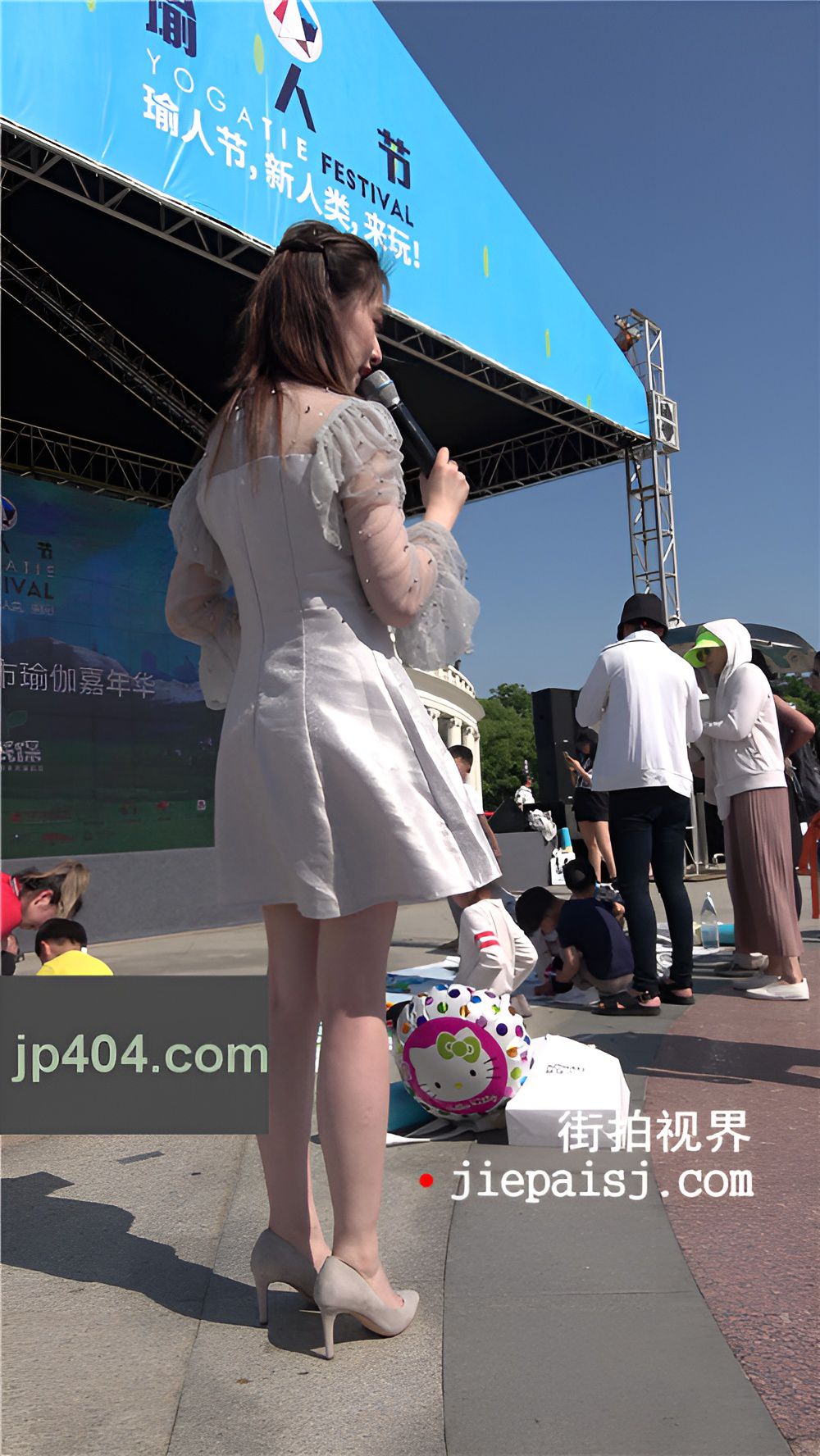 连衣裙主持小姐姐[1.64G/MP4]