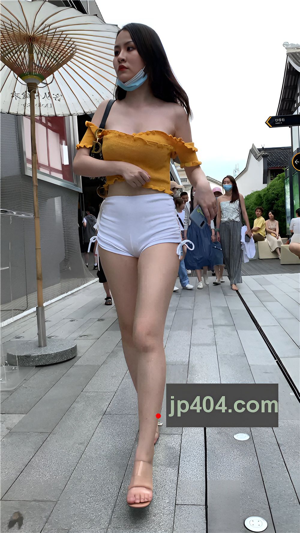 （视频）白色短裤月牙美女[8.69G/MP4]