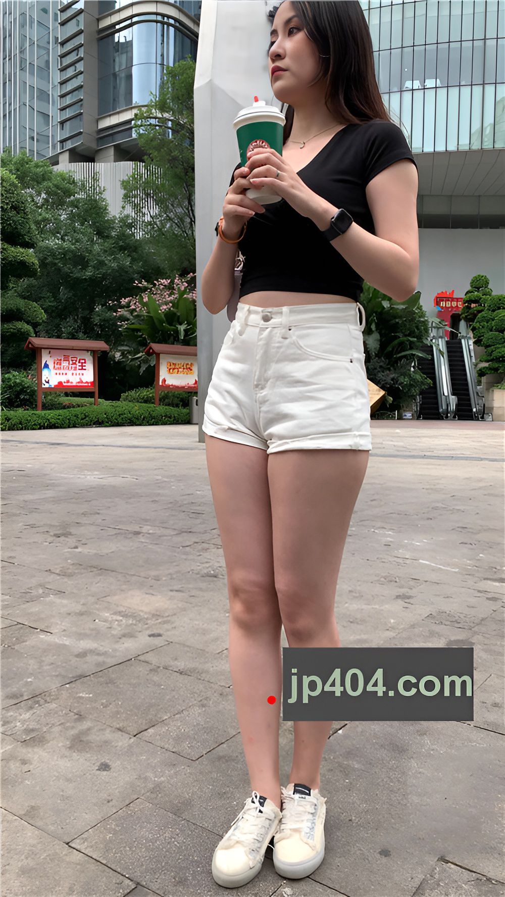 （视频）白色热裤月牙美女[6.67G/MP4]