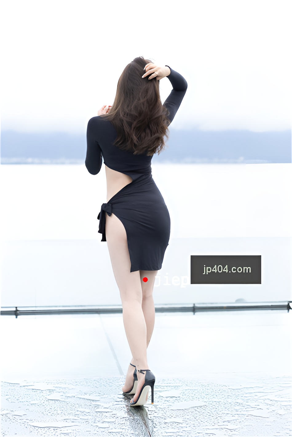 （套图二）黑色长裙美女 (402P)[5.03G/JPG]