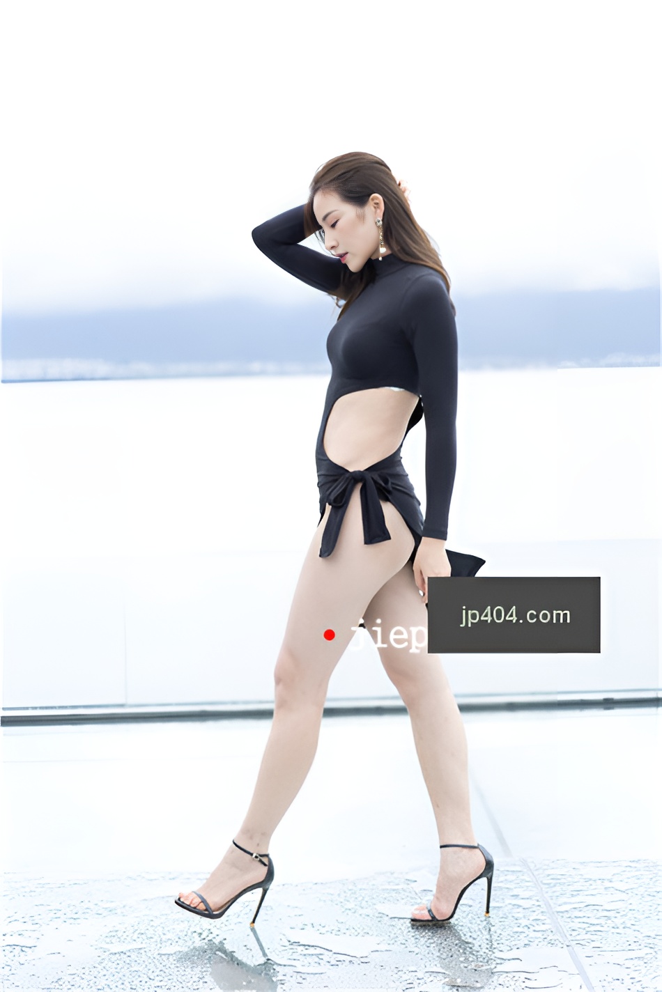 （套图二）黑色长裙美女 (402P)[5.03G/JPG]