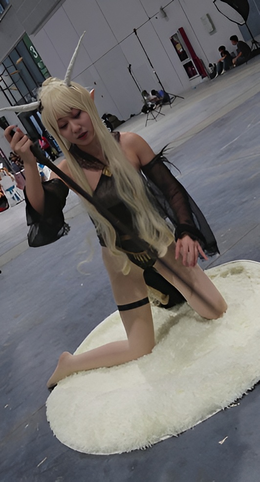 coplay肉丝小恶魔[582M/MP4]